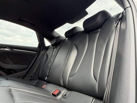 Audi A3 RS 3 QUATTRO 61