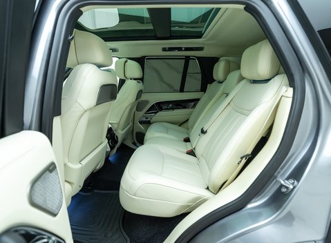 Land Rover Range Rover P460e AUTOBIOGRAPHY 16