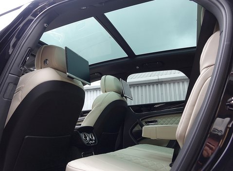 Bentley Bentayga 14