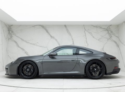 Porsche 911 (992) GT3 Touring 2