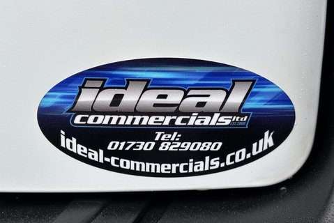 Ford Transit Custom 320 L2 Leader 130 ps DCIV with Air Conditioning 13