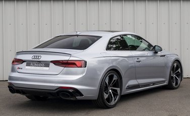 Audi RS5 Coupé Sport Edition 7