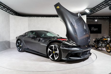 Ferrari 12Cilindri COUPE. HISTORIC PAINTWORK. PASSENGER DISPLAY. LIFT. PANO ROOF. CARBON INT. 57