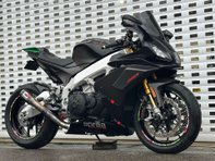 Aprilia RSV 1.1 RSV 4 1100 Factory 2