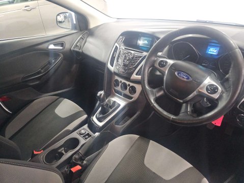 Ford Focus 1.6 Focus Zetec 105 5dr 12