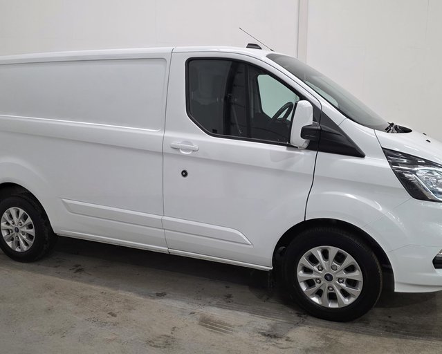 Ford Transit Custom Transit Custom 300 L1 Diesel FWD 2.0 EcoBlue 130ps Low Roof Limited Van