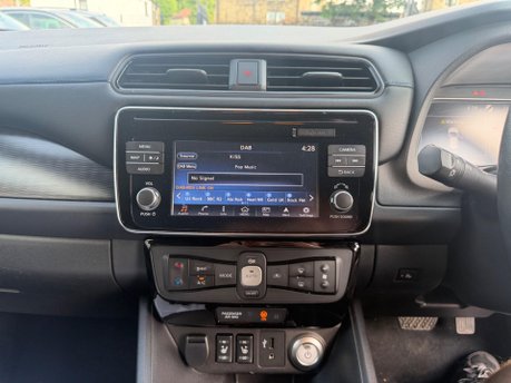 Nissan LEAF TEKNA 15