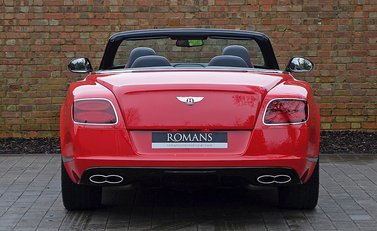 Bentley Continental GT V8 S Convertible Mulliner 9