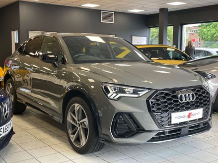 Audi Q3 2.0 Q3 Sportback 35 TDI Black Edition Semi-Auto 5dr