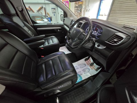 Peugeot Traveller 2.0 BlueHDi Allure Standard MPV MWB Euro 6 (s/s) 5dr (SNav) 44