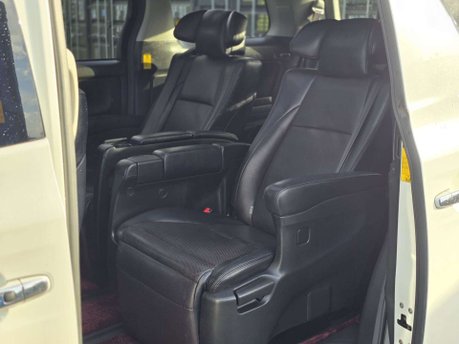 Toyota Alphard Hybrid+PowerTailgate+SuperClean 20