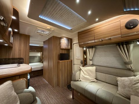 Buccaneer Argosy  28