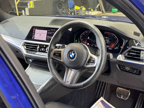 BMW 3 Series 2.0 320d M Sport Auto 4dr 44