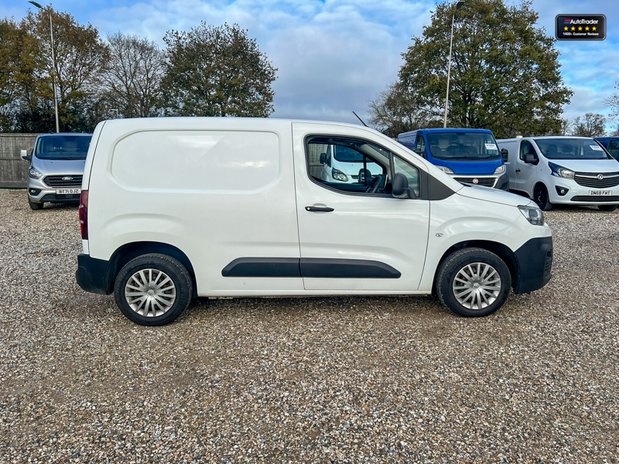 Citroen Berlingo SWB L1H1 650 Enterprise Air Con Nav Parking Sensors EURO 6 NO VAT 6