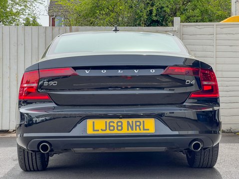 Volvo S90 D4 Momentum Saloon 4dr Diesel Auto Euro 6 (s/s) (1 9
