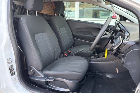 Ford Fiesta Base 85 ps Tdci Car Derived Panel Van - Air Con & Sat Nav 4