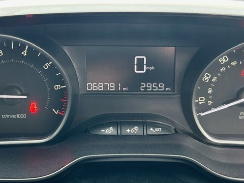 Peugeot 208 ACTIVE 12