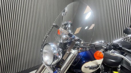 Triumph Bonneville 2011 ONLY 21K NEW MOT CRUISER 865CC 43