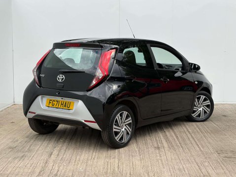 Toyota Aygo 1.0 Aygo X-Play TSS VVT-i 5dr 24