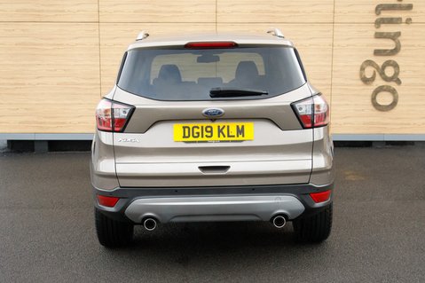 Ford Kuga TITANIUM EDITION 6