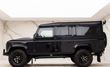 Land Rover Defender 110 XS 2