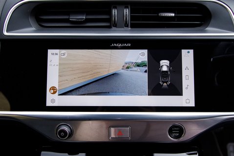 Jaguar I-Pace BLACK 34
