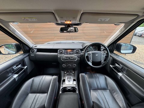 Land Rover Discovery 3.0 Discovery SE Tech SDV6 Auto 4WD 5dr 31