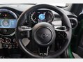Mini Hatch 1.5 Cooper Exclusive Auto 3dr 32