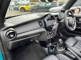 Mini Convertible 2.0 Cooper S Seaside Edition Auto 3dr 21
