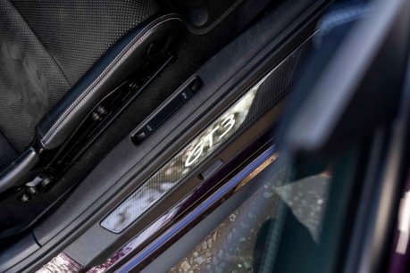 Porsche 911 GT3. PAINT-TO-SAMPLE. MANTHEY BRAKES. 6-SPEED MANUAL. PCCBS. LIFT. 10