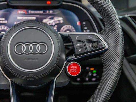 Audi R8 5.2 FSI V10 Spyder 2dr Petrol S Tronic quattro Euro 6 (s/s) (570 ps) 47