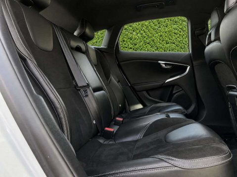 Volvo V40 1.6 T2 R-Design Hatchback 5dr Petrol Manual Euro 5 (s/s) (120 ps) 15