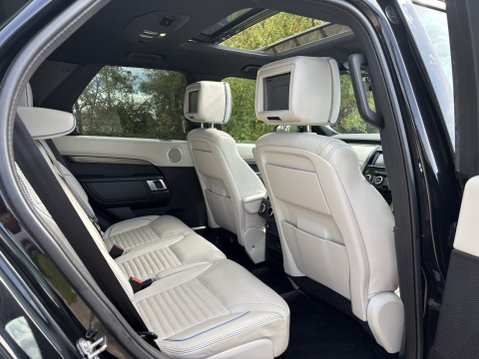 Land Rover Discovery TD6 HSE LUXURY 11