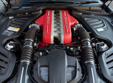 Ferrari GTC4 Lusso 30