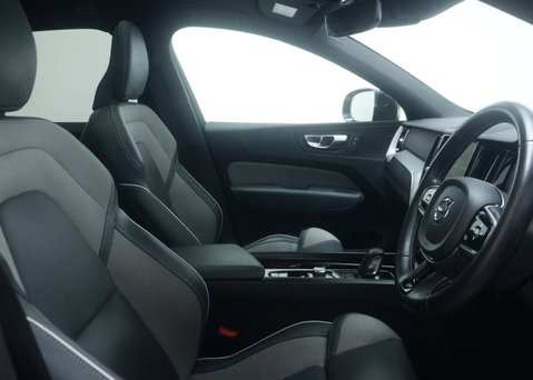 Volvo XC60 2.0 XC60 R-Design T6 Recharge AWD Auto 4WD 5dr 43