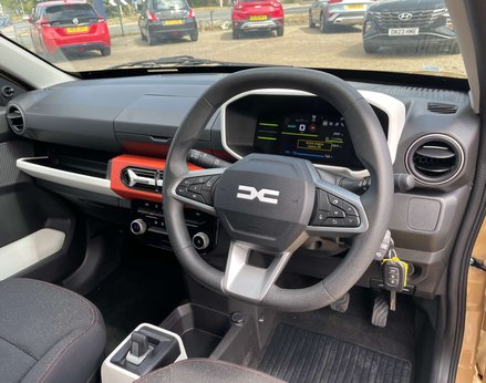 Dacia Spring Spring Expression EV 5dr (26.8 KWH) 45 BHP MODEL 17