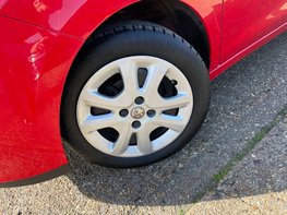 Vauxhall Viva 1.0 Viva SE 5dr 3