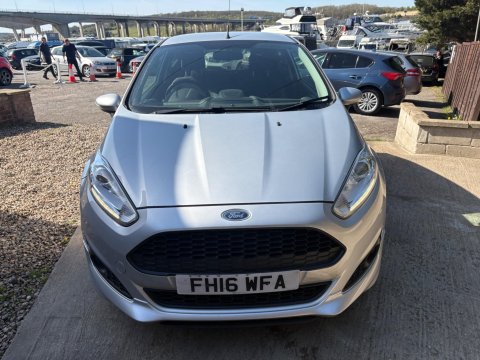 Ford Fiesta ZETEC S 9