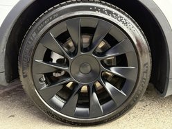 Tesla Model Y SUV 5dr Electric Auto RWD (346 ps) 15