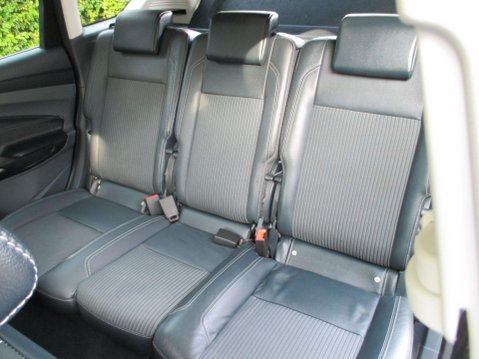 Ford C-Max 1.0T EcoBoost Titanium X Euro 5 (s/s) 5dr 28