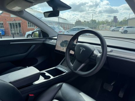 Tesla Model Y ModeL Y Long Range AWD 4WD 5dr 17
