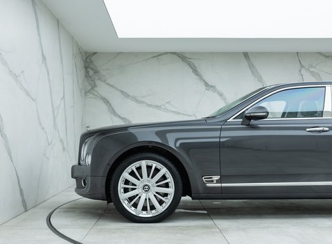 Bentley Mulsanne V8 Mulliner 38