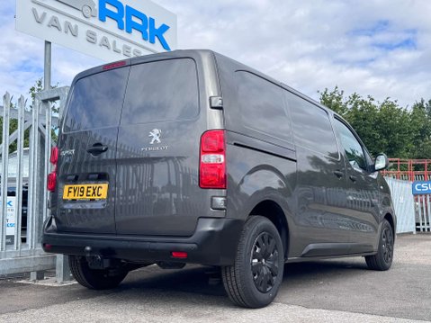Peugeot Expert 2.0 BlueHDi 1400 Professional Standard Panel Van 6dr Diesel Manual MWB Euro 16