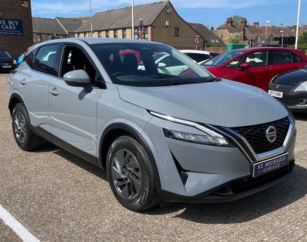Nissan Qashqai 1.3 Qashqai Acenta Premium DiG-T MHEV 5dr 4