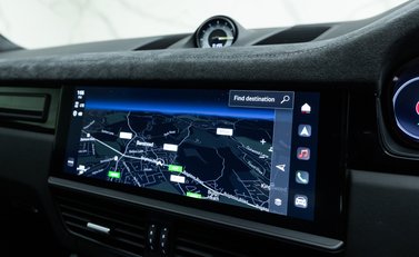 Porsche Cayenne Turbo GT 21