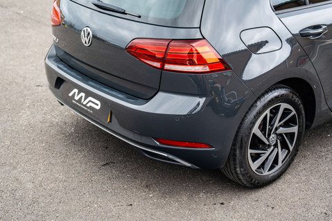 Volkswagen Golf 2.0 Golf Match TDI 5dr 38