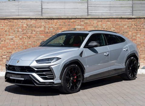 Lamborghini Urus 6
