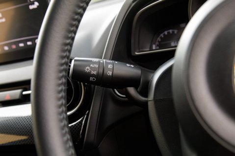 Mazda 2 BLACK PLUS EDITION 16