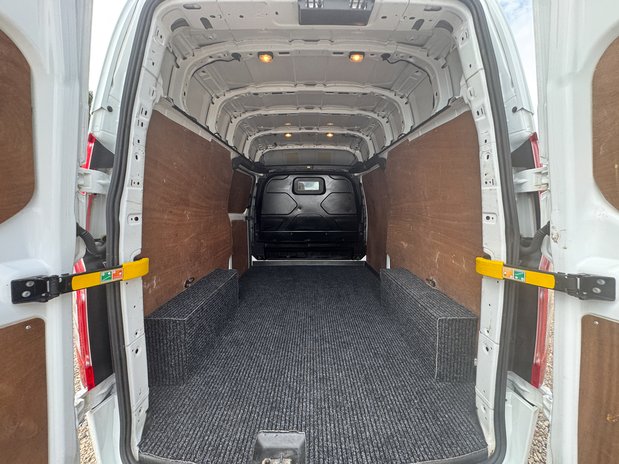 Ford Transit Custom LWB L2H2 High Roof Limited (SOLD SM) 300 Air Con Sensors EURO 6 NO VAT 9