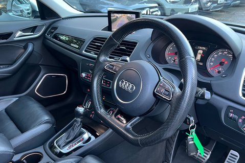 Audi RS Q3 RS TFSI QUATTRO - JUST ARRIVED - PAN ROOF - BOSE  16